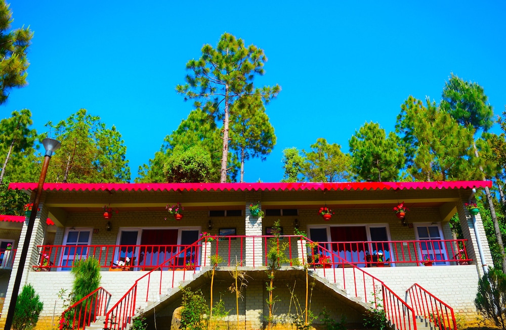 majkhali woods ranikhet by himalayan eco lodges
