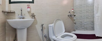 majkhali woods ranikhet by himalayan eco lodges