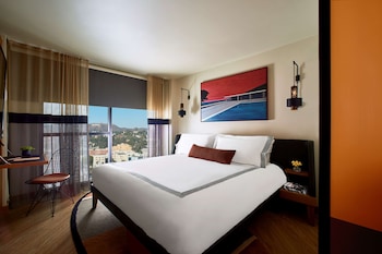 tommie hollywood part of jdv by hyatt