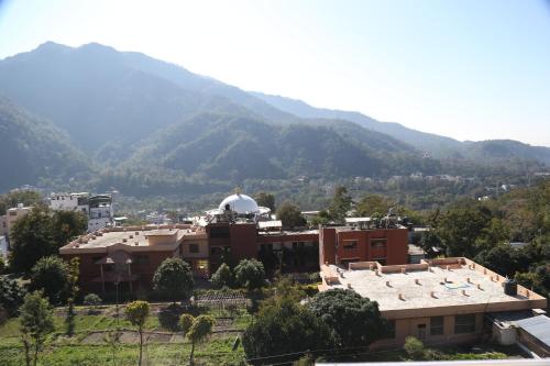 hotel yog tapovan