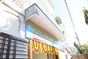 hotel yog tapovan
