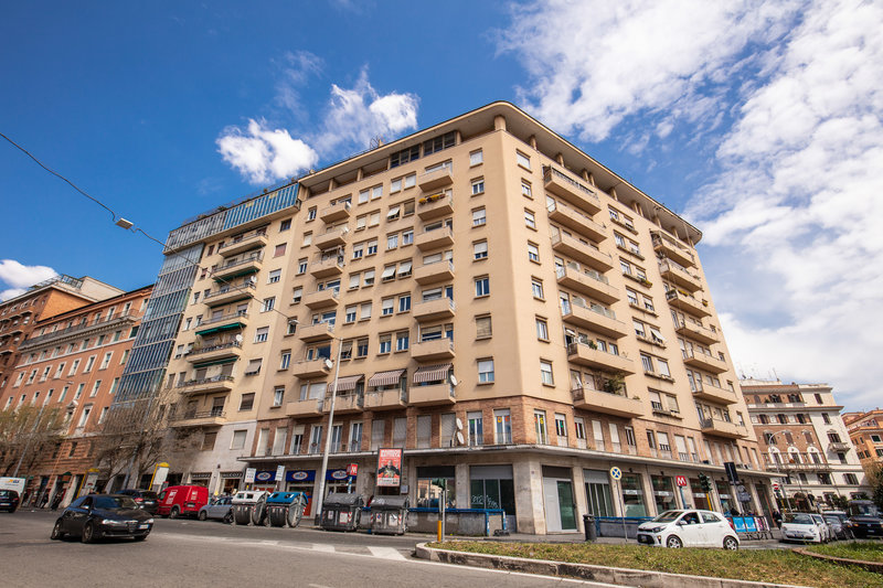 hotel laura