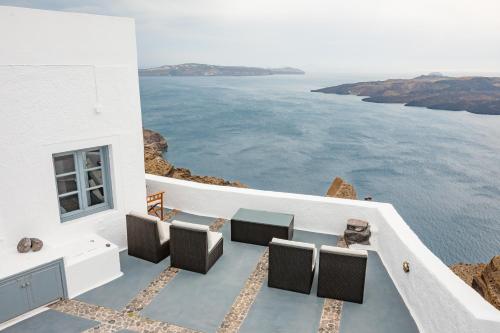 Noni Studios,Santorini>>Fira,3 star