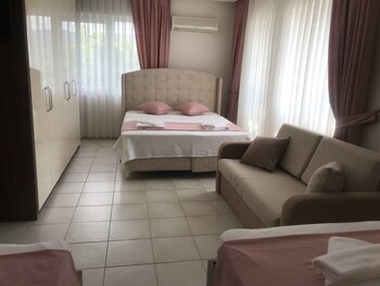 infinity ruby hotel