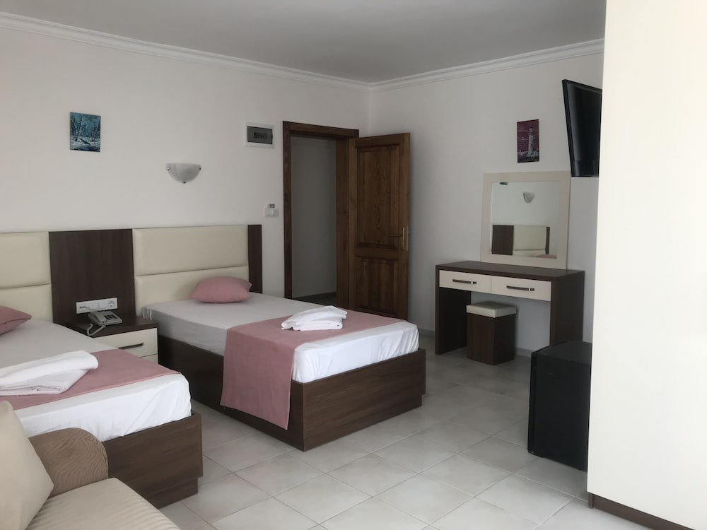 infinity ruby hotel
