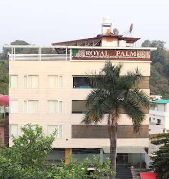 hotel royal palm