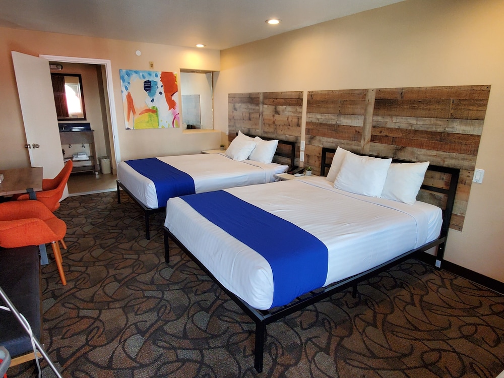 colony inn