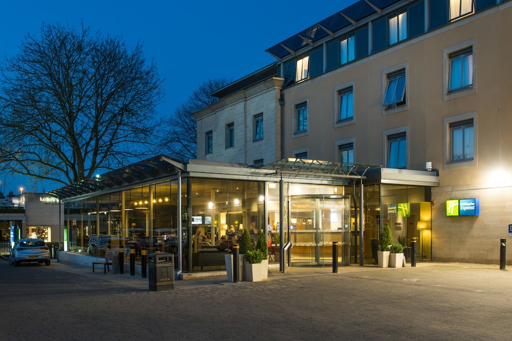 holiday inn express bath by ihg