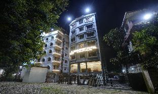 treebo indrapuri hotel and resort siliguri junction