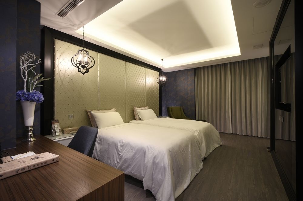 uher luxury resort and hotel