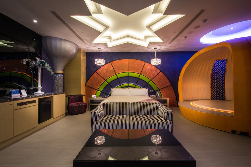 uher luxury resort and hotel