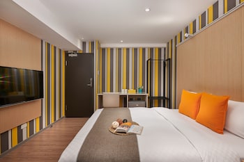 click hotel taipei main station branch