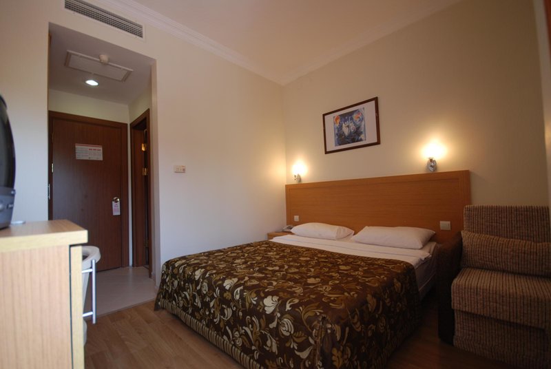 perdikia beach hotel