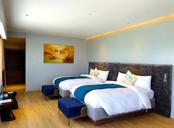 pinnacle boracay