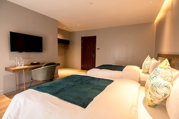 pinnacle boracay