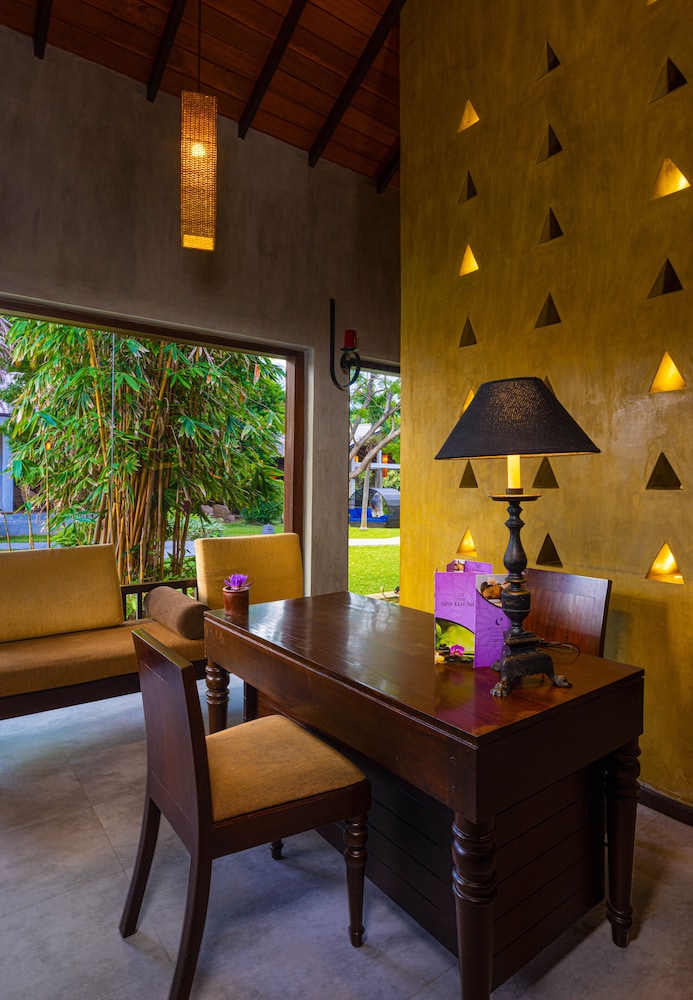 chaarya resort and spa by chandrika