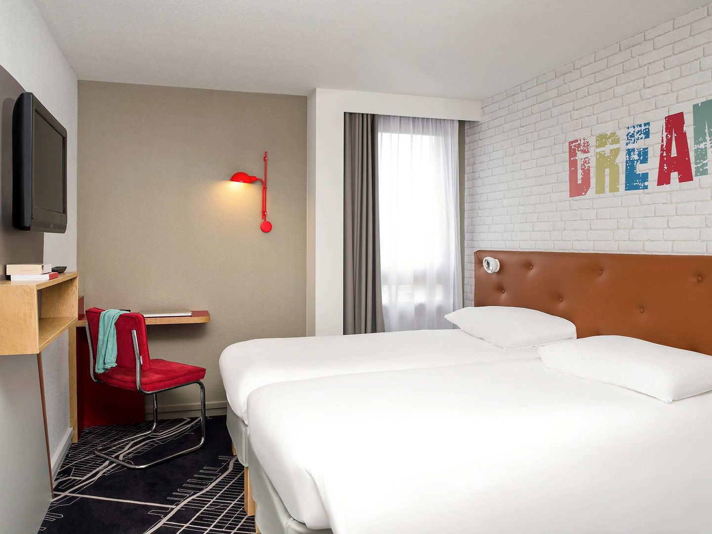 ibis styles chartres