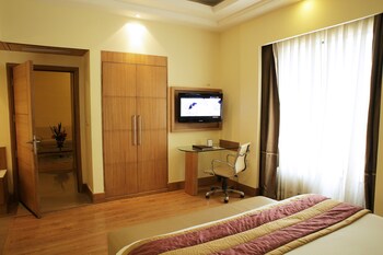 the ocean pearl gardenia