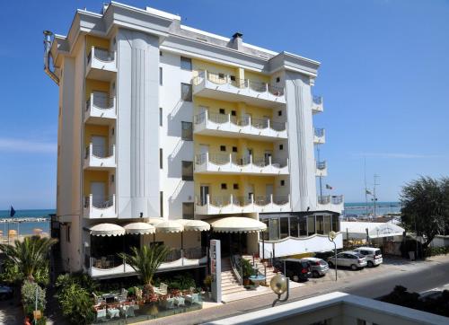 hotel zeus