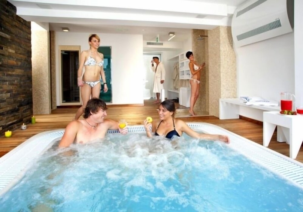 hotel zeus