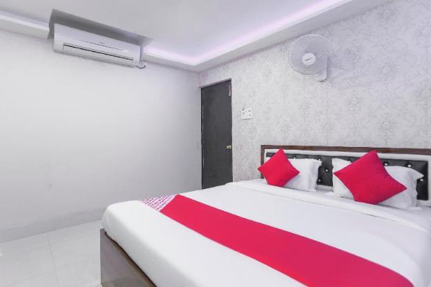 oyo 11368 dk inn