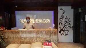 oyo 11368 dk inn
