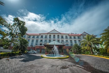 Pontefino Hotels,Batangas City>>Batangas,4 star
