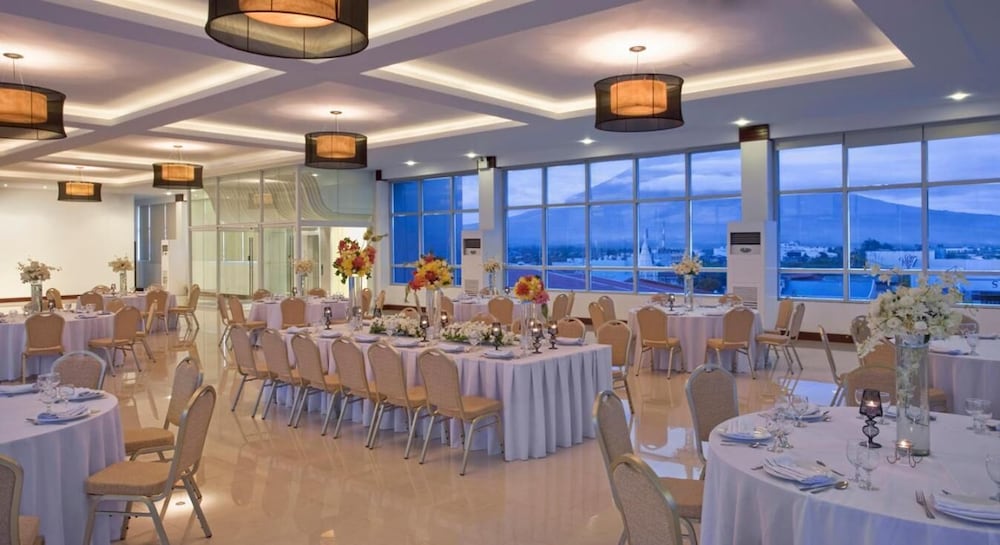 hotel st ellis