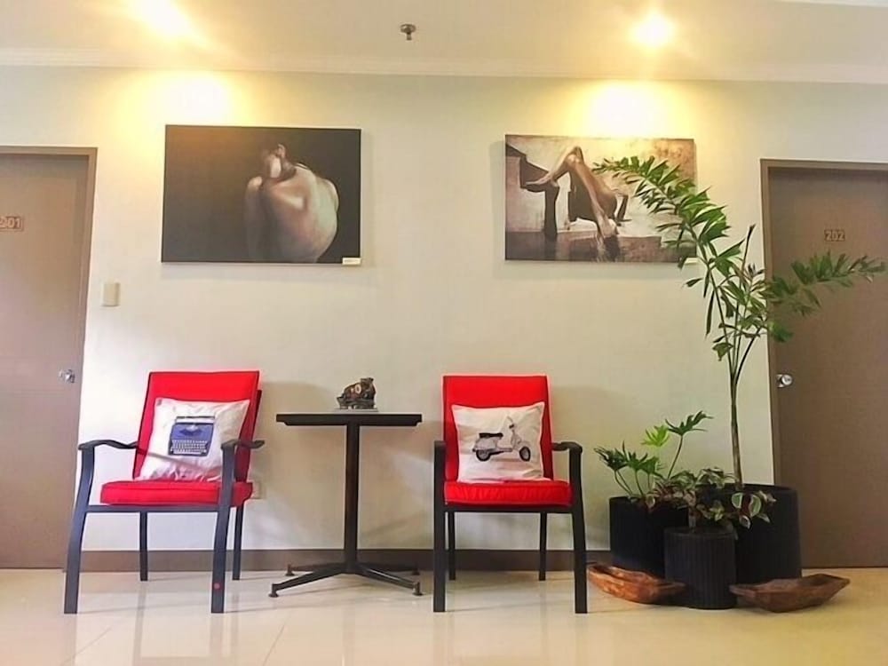 hotel tiffany laoag