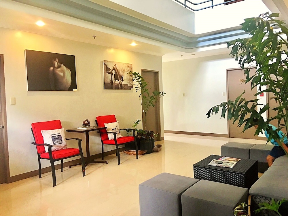 hotel tiffany laoag
