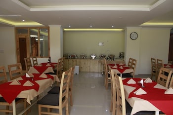 royal holiday leh