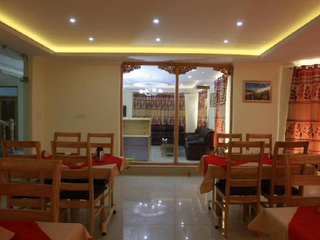 royal holiday leh