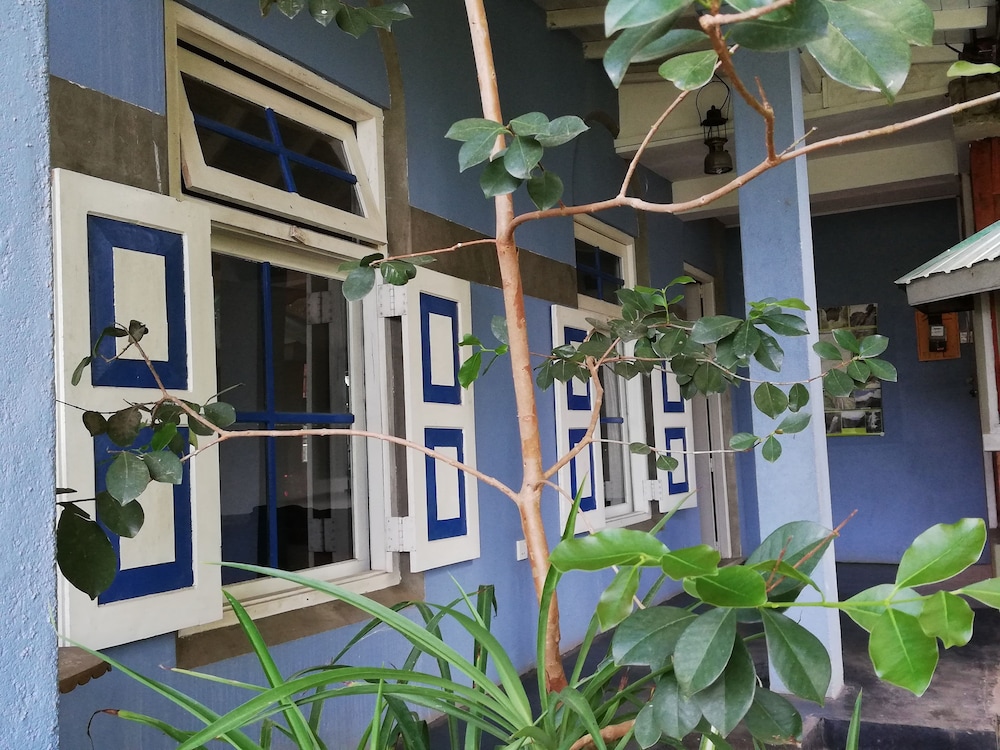 tea garden holiday inn