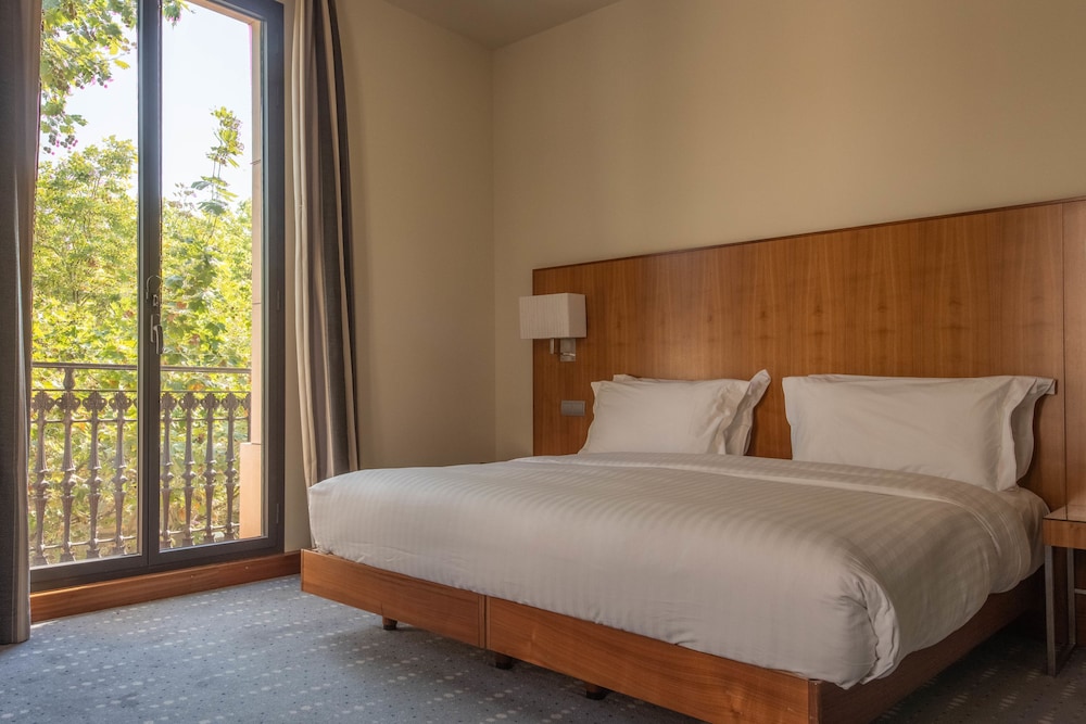 k k hotel picasso el born