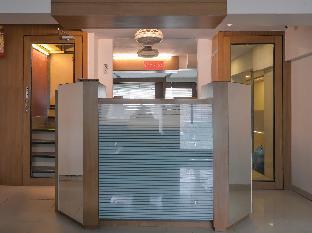 hotel qubestay airport