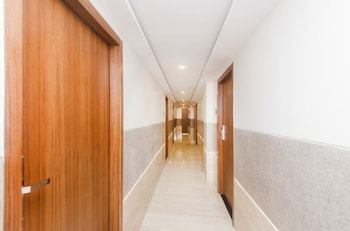 hotel qubestay airport