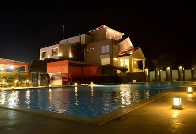 7 seasons resort and spa