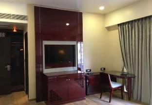 7 seasons resort and spa