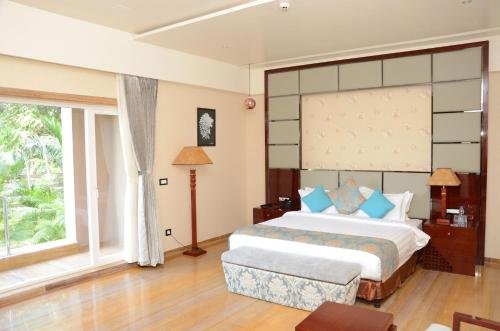 7 seasons resort and spa