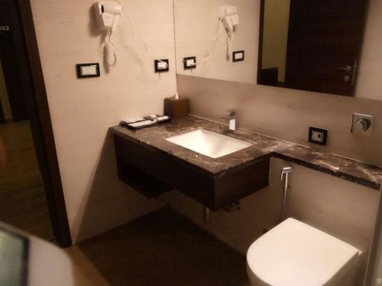 7 seasons resort and spa