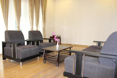 7 seasons resort and spa