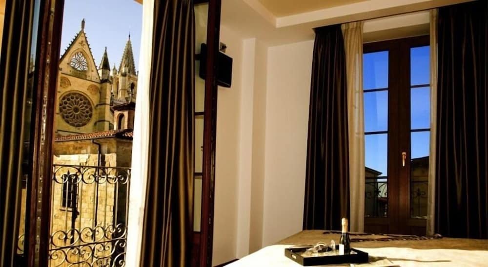 hotel spa qh centro leon