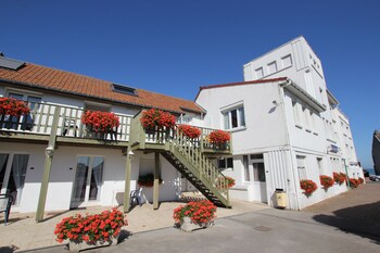La Maison Blanche,Escalles>>Calais,3 star