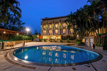 hotel sapphire