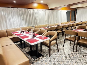 hotel sapphire