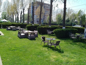 marea neagra hotel