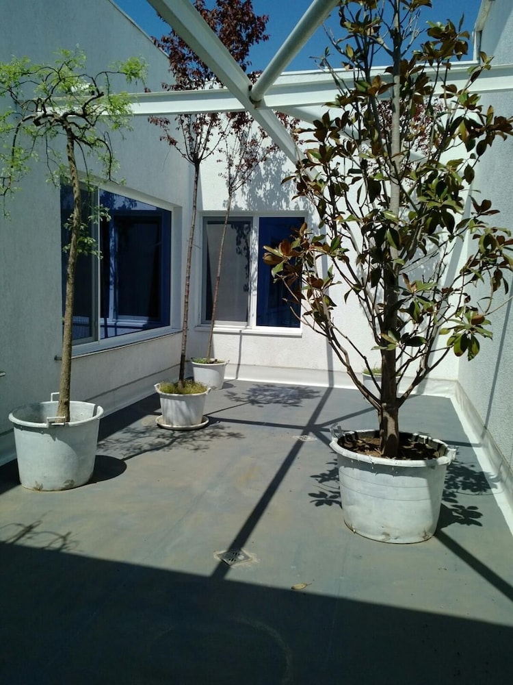 marea neagra hotel