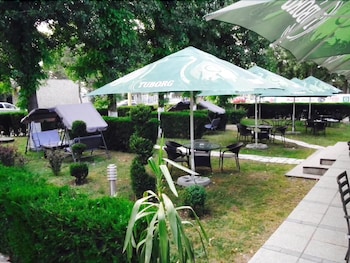 marea neagra hotel