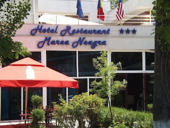 marea neagra hotel