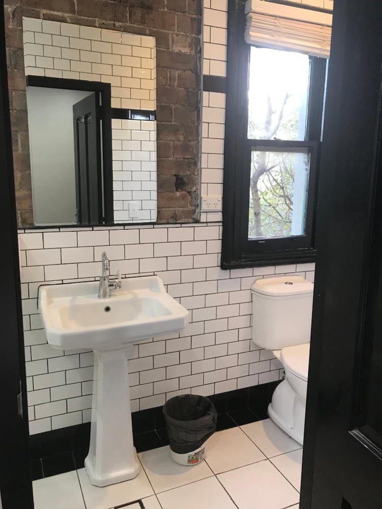 the village glebe hostel